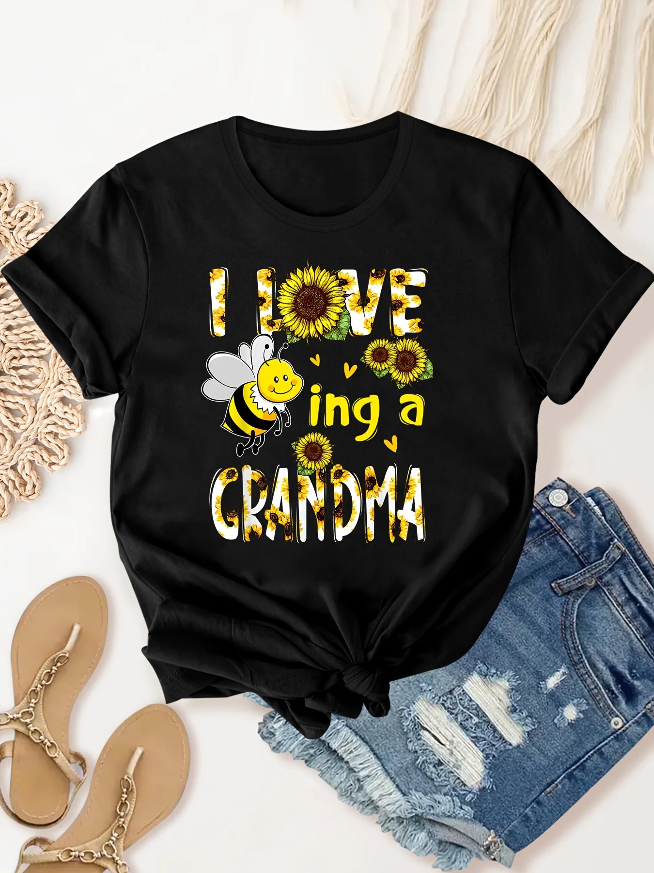Grandma Letter Sunflower Bee Print Graphic Tee